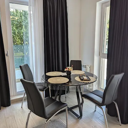 Seaside Nora - Meraki Pool And - Private Parking